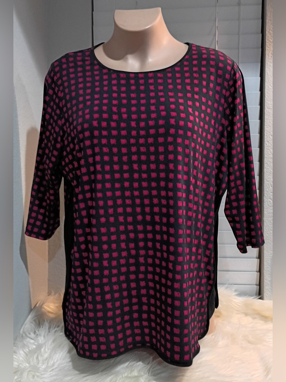 Susan Graver Women’s 2X Top